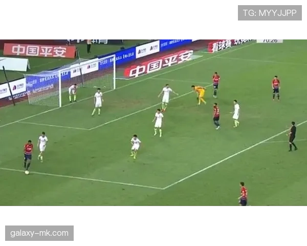 门将规则详解：守门范围与进攻犯规判定标准解析